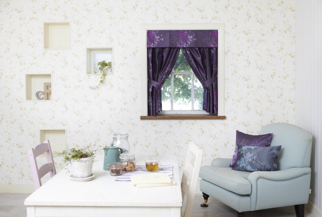 紫色の光沢感が大人シックな花柄模様カーテン/カーテン・プレーンバランス・テーブルリネン・クッション・ソファー・花柄・紫