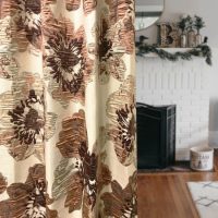 14286|アイボリー&スモーキーピンクのポピー柄プレミアムカーテン